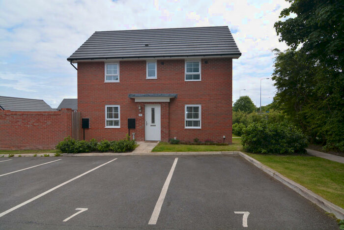 3 Bedroom Semi-Detached House To Rent In Far Hey Drive, Moreton, CH49