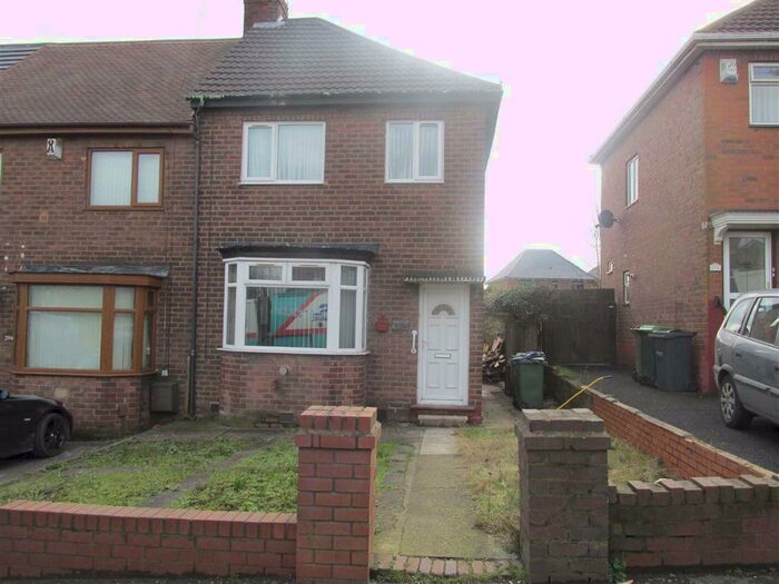 3 Bedroom Semi-Detached House To Rent In Newbury Lane, Oldbury, B69
