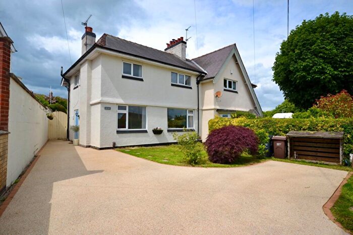 3 Bedroom Semi-Detached House For Sale In Oxford Street, Shepshed, LE12