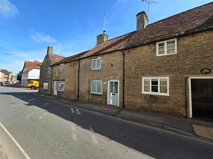 2 Bedroom Cottage For Sale In Ring Street, Stalbridge, Sturminster Newton, DT10