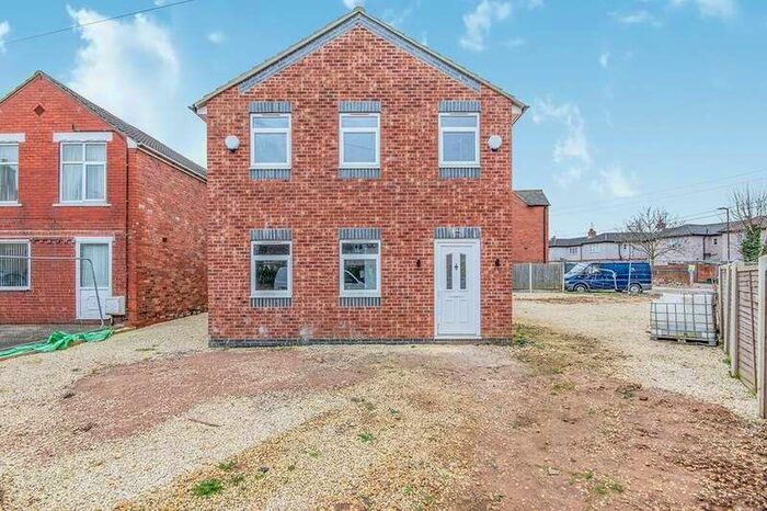 2 Bedroom Flat To Rent In Field Road, Stainforth, DN7