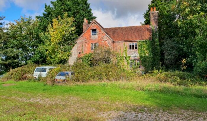 5 Bedroom Cottage For Sale In Broadway Lane, Lovedean, Waterlooville, PO8