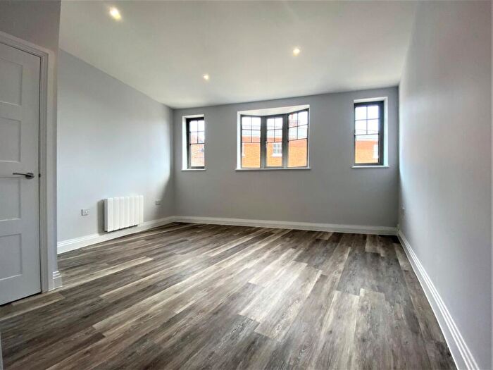 1 Bedroom Apartment To Rent In Spittal Street, Marlow, Buckinghamshire, SL7