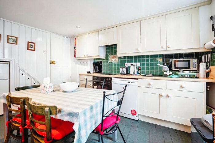 2 Bedroom End Of Terrace House For Sale In Bull Hill, Fowey, Cornwall, PL23
