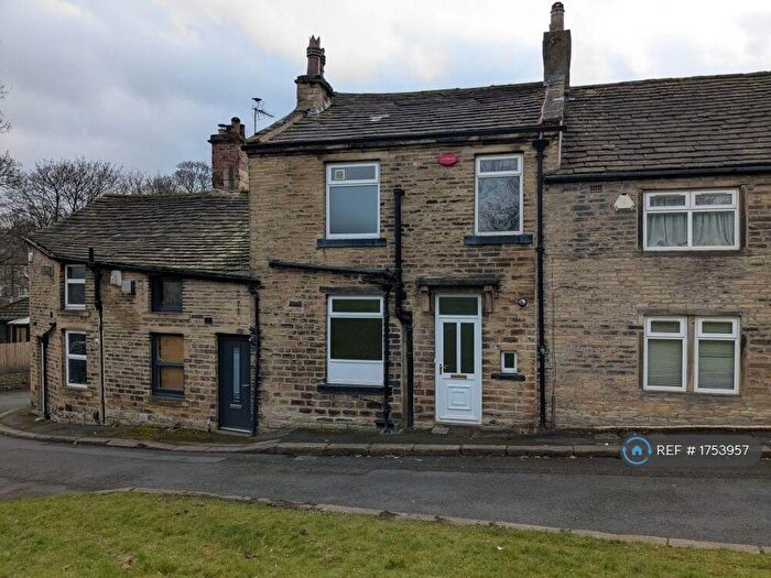 3 Bedroom Terraced House To Rent In Buxton Lane, Bradford, BD9