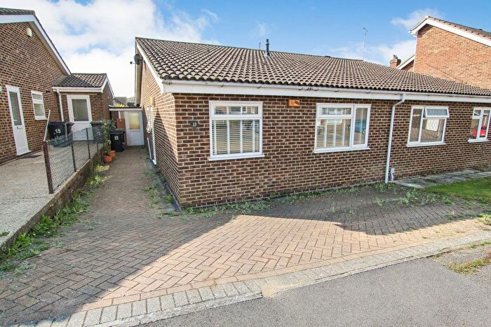 2 Bedroom Bungalow To Rent In Cranleigh Gardens, Whitstable, CT5