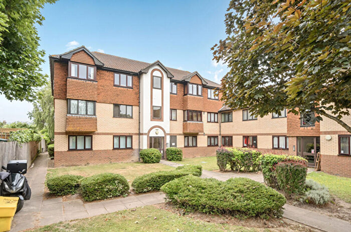 1 Bedroom Flat For Sale In Nutfield Close, Carshalton, SM5