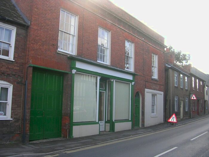 1 Bedroom Flat To Rent In Warminster Road, Westbury, BA13