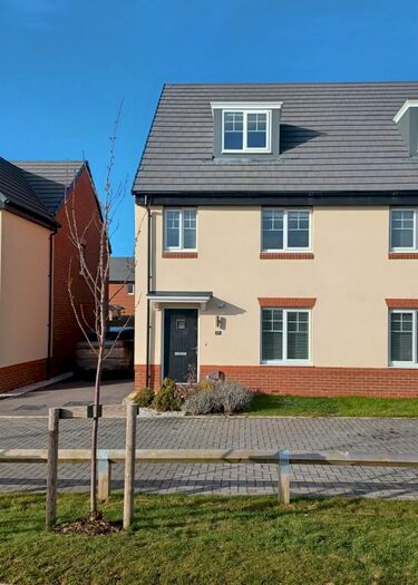 4 Bedroom Semi-Detached House To Rent In Emperor Avenue, Chester, CH4