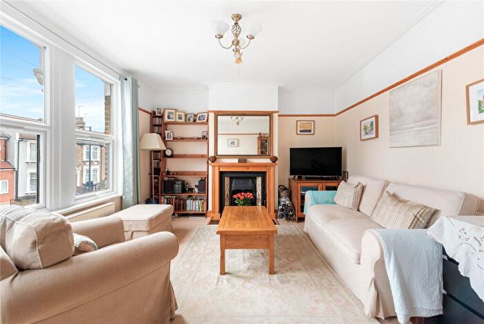 2 Bedroom Flat For Sale In Erskine Road, Walthamstow, London, E17