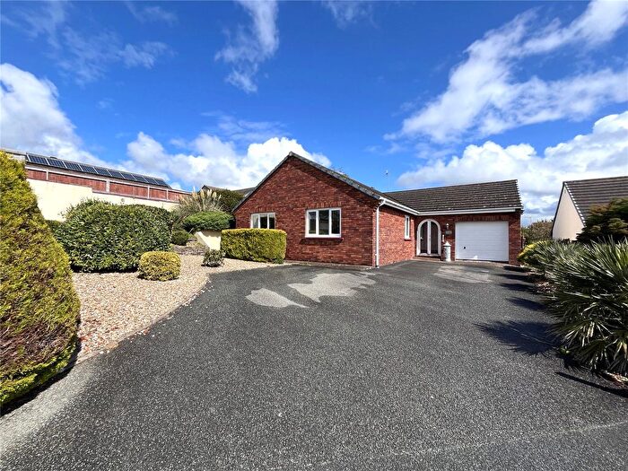 3 Bedroom Bungalow For Sale In Hampshire Drive, Pembroke Dock, Pembrokeshire, SA72