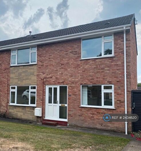 3 Bedroom Semi-Detached House To Rent In Fern Bank Avenue, Blackwell, Alfreton, DE55