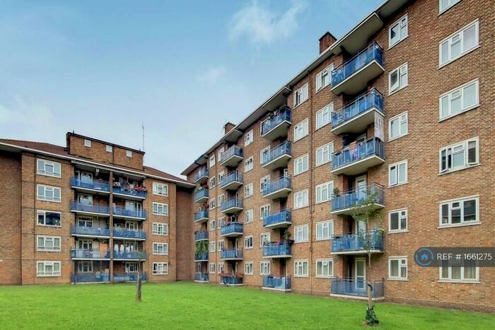 3 Bedroom Flat To Rent In Vanbrugh House, London, E9