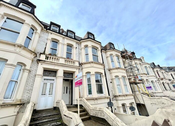 1 Bedroom Flat To Rent In Alhambra Road, Southsea, PO4