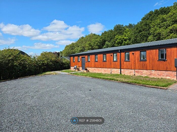 2 Bedroom Bungalow To Rent In Lakeview, Bournheath, Bromsgrove, B61