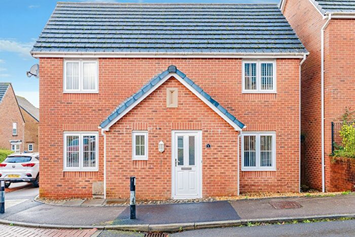 4 Bedroom Detached House For Sale In Ffordd Maendy, Sarn, Bridgend, CF32