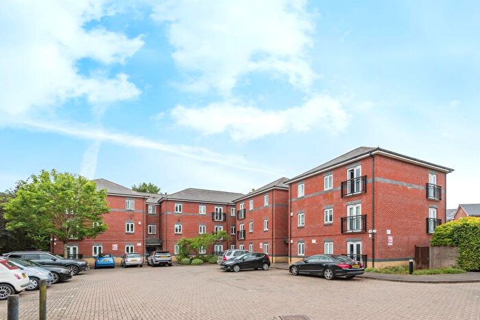 2 Bedroom Apartment For Sale In Brasenose Driftway, Oxford, OX4