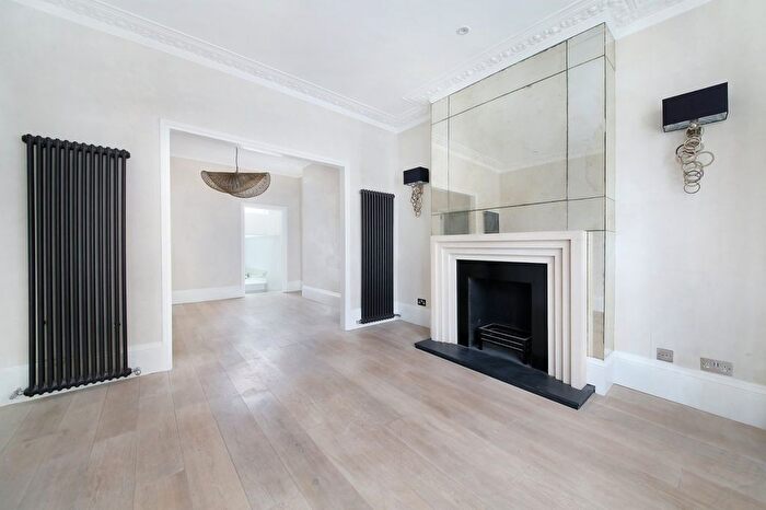 5 Bedroom Terraced House To Rent In Limburg Road, Clapham Junction, SW11