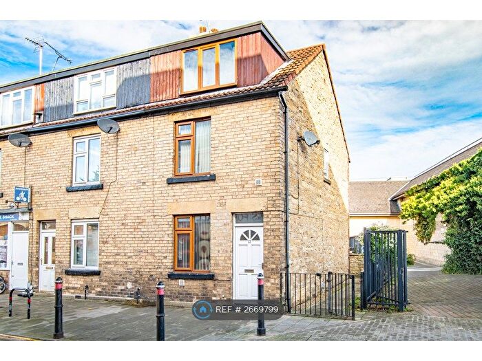 3 Bedroom Terraced House To Rent In Horsefair, Wetherby, LS22
