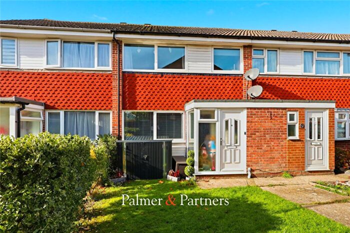 3 Bedroom Terraced House For Sale In Plover Walk, Tile Kiln, Chelmsford, Essex, CM2