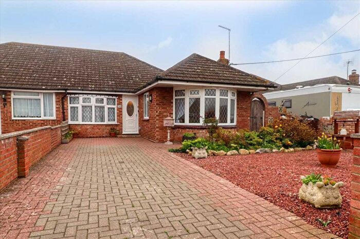 3 Bedroom Bungalow For Sale In Beacon Way, Point Clear, St Osyth, CO16