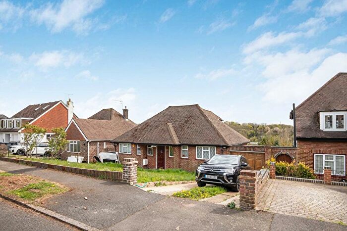 3 Bedroom Detached House To Rent In Westfield Avenue, Sanderstead, South Croydon, CR2