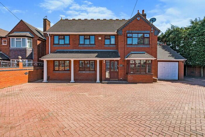 6 Bedroom House To Rent In Castle Road Tipton, DY4