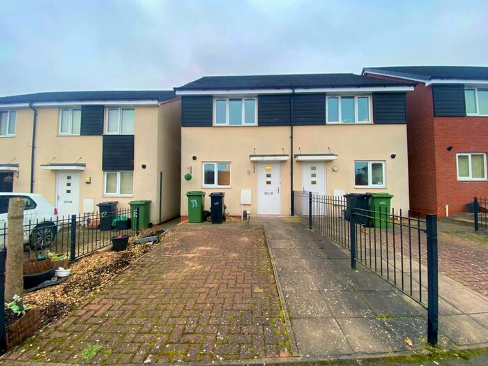 2 Bedroom Property To Rent In Bradfield Way, Dudley DY1