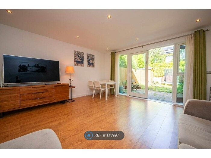 3 Bedroom Terraced House To Rent In Notley Street, London, SE5