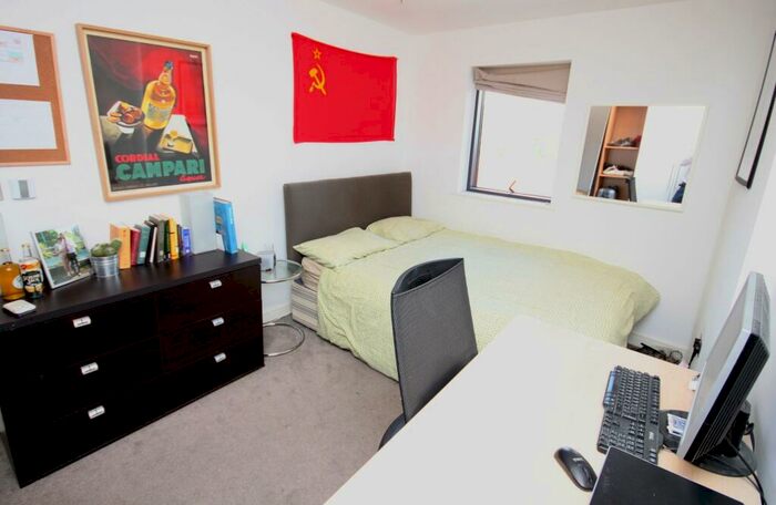 2 Bedroom Flat To Rent In Copenhagen Street, London, N1