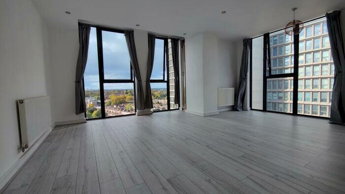 2 Bedroom Flat To Rent In Masons Avenue, Croydon, CR0