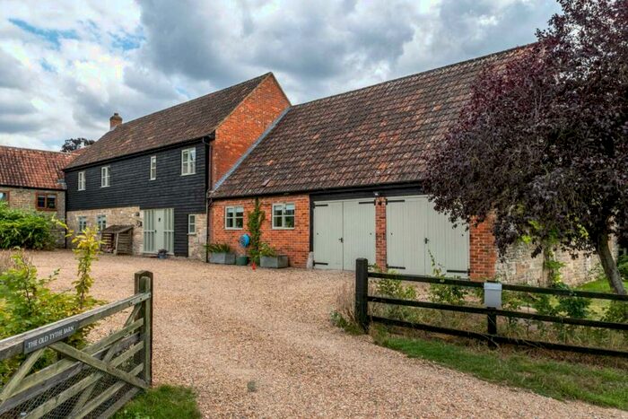 4 Bedroom Barn Conversion For Sale In North Bradley, Wiltshire, BA14