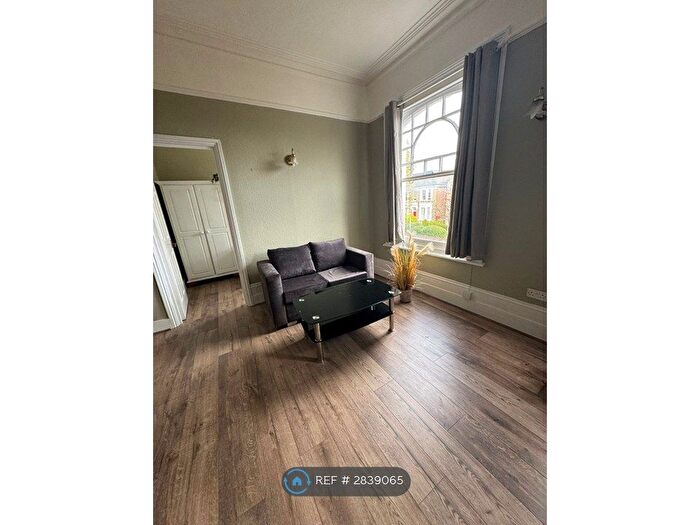 1 Bedroom Flat To Rent In Bedford Hill, London, SW12