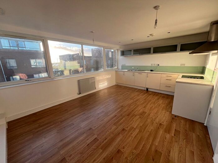 2 Bedroom Flat To Rent In Carlett View, Liverpool, L19