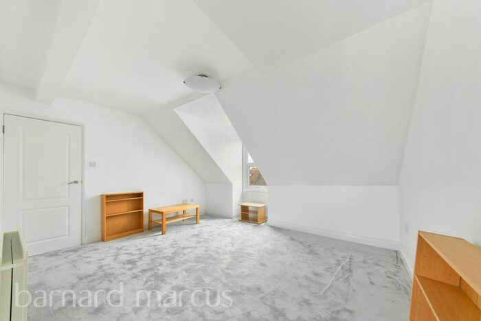 1 Bedroom Flat To Rent In Lower Addiscombe Road, Addiscombe, Croydon, CR0