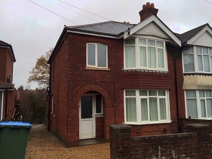 5 Bedroom House To Rent In Sirdar Rd, Southampton, SO17