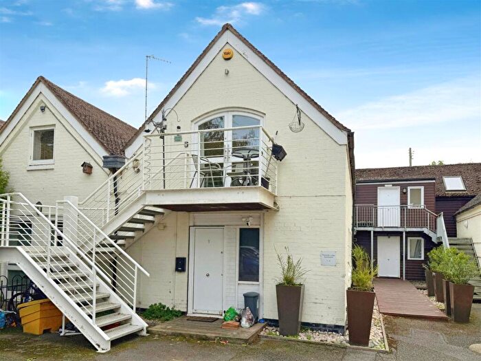 2 Bedroom Maisonette For Sale In Clifford Road, Stratford-upon-Avon, CV37