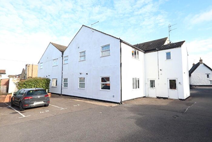 2 Bedroom Flat To Rent In South Street, Peterborough, Cambridgeshire, PE2
