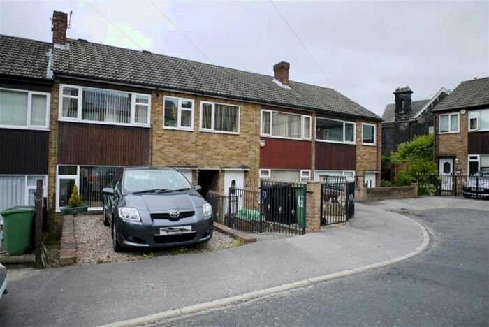 3 Bedroom Terraced House To Rent In Sommerdale Grove, Bramley, Leeds, LS13