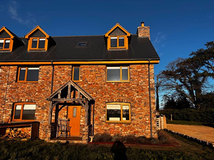 4 Bedroom Semi-Detached House To Rent In Wrington Hill, Wrington, BS40