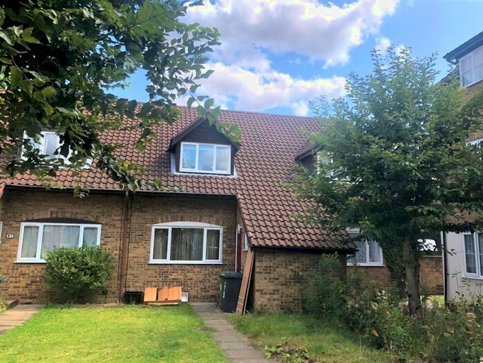 3 Bedroom Terraced House To Rent In Falcon Close, Dartford, Kent, DA1