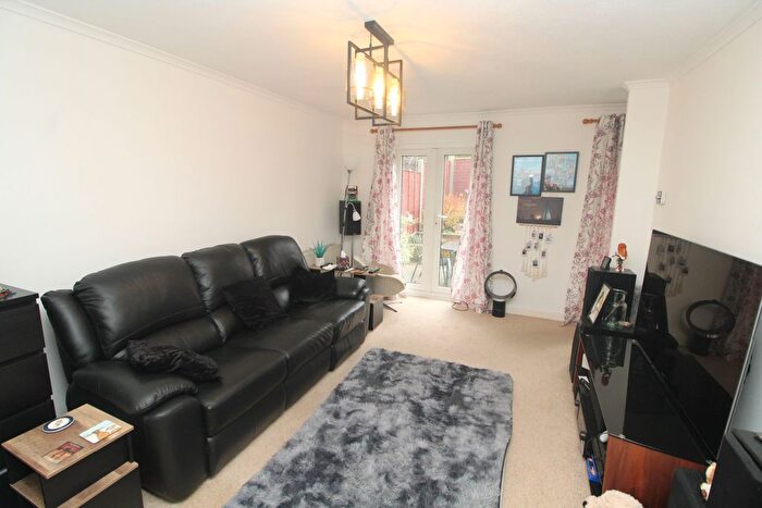 2 Bedroom Terraced House For Sale In Currier Drive, Neath Hill, Milton Keynes, MK14