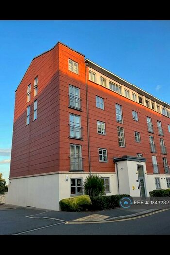 2 Bedroom Flat To Rent In Jenner House, Nottingham, NG3