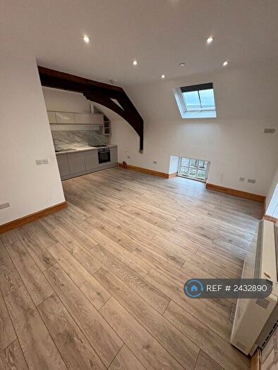 1 Bedroom Flat To Rent In Capel Moriah, Cerrigydrudion, LL21
