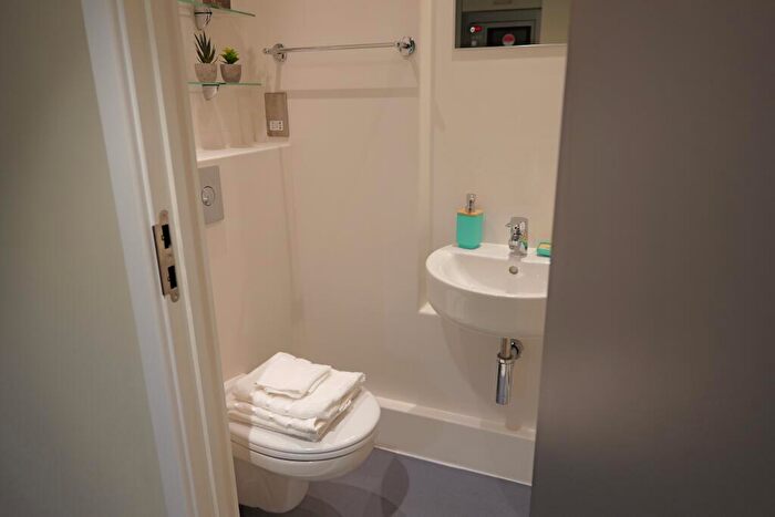Studio To Rent In Melbourne Apartments, NE1