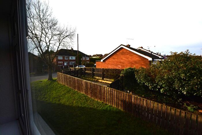 1 Bedroom Flat To Rent In Lanchester Gardens, Worksop, S80