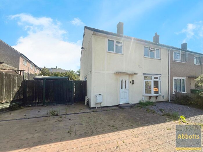 3 Bedroom Property To Rent In Elgar Close, Basildon, SS15