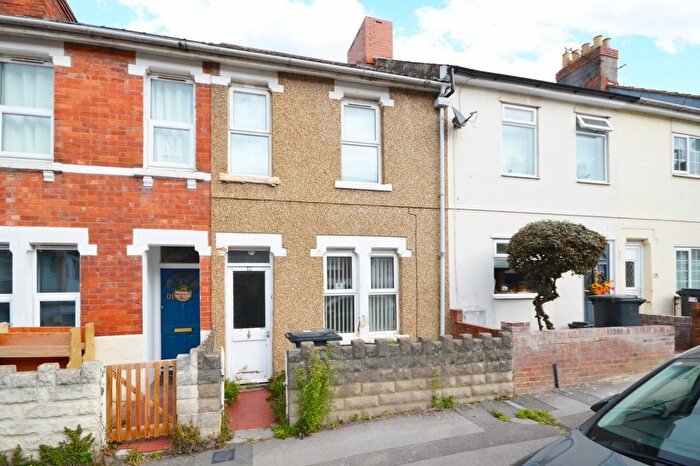 2 Bedroom Terraced House For Sale In Dryden Street, Swindon, SN1