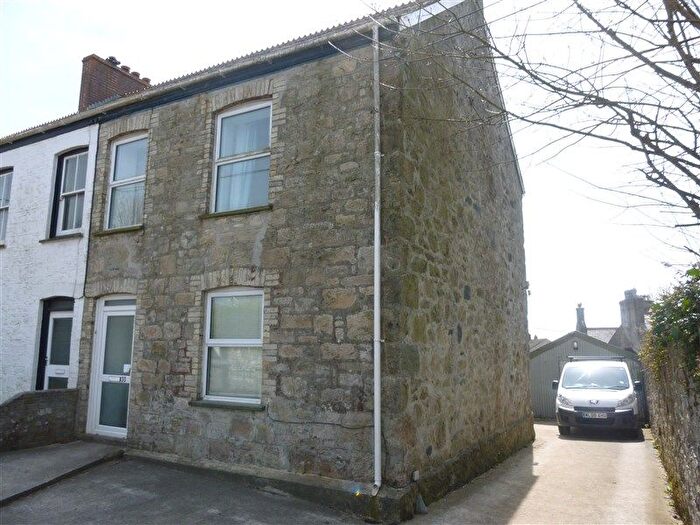 1 Bedroom Flat To Rent In St. Austell, PL25