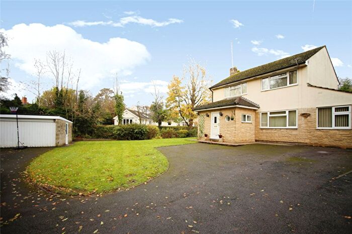 4 Bedroom Detached House To Rent In School Road, Charlton Kings, Cheltenham, Gloucestershire, GL53